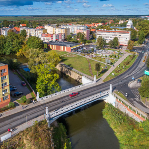 Braniewo, betonowy most na rz. Pasleka. EU, PL, Warm-Maz. Lotnicze.